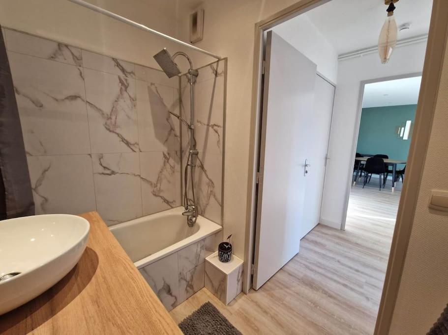 Appartement Cosy Oloron, Aux Pieds Des Pyrenees Et De L'Atlantique! Extérieur photo